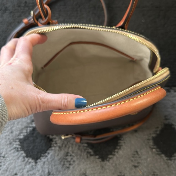 Dooney and Burke Domed Satchel brand new - Picture 4 of 6